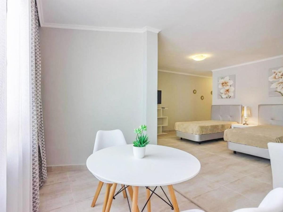 Cozy Central Studio Parque Santiago II ปลายาเดลาสอเมริกาส ภายนอก รูปภาพ